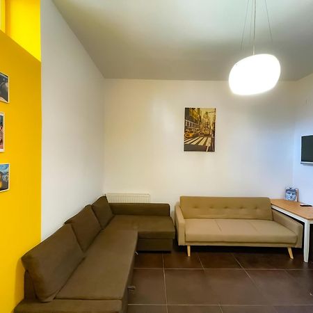 Cool Flat In The Heart Of Bucharest'S Fun And History Apartment Ngoại thất bức ảnh