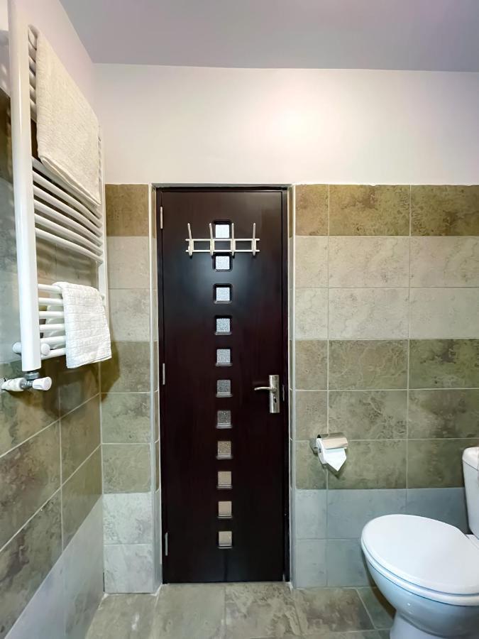 Cool Flat In The Heart Of Bucharest'S Fun And History Apartment Ngoại thất bức ảnh