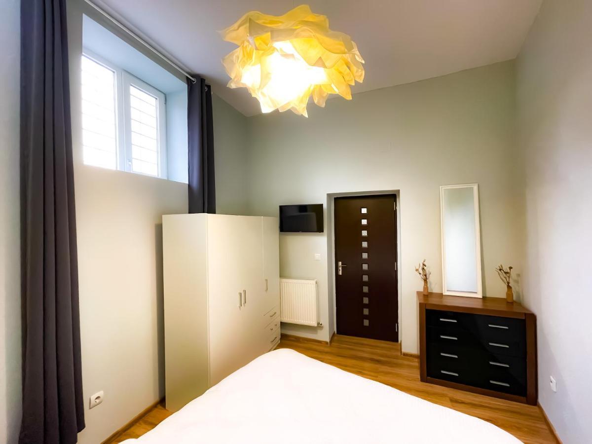 Cool Flat In The Heart Of Bucharest'S Fun And History Apartment Ngoại thất bức ảnh