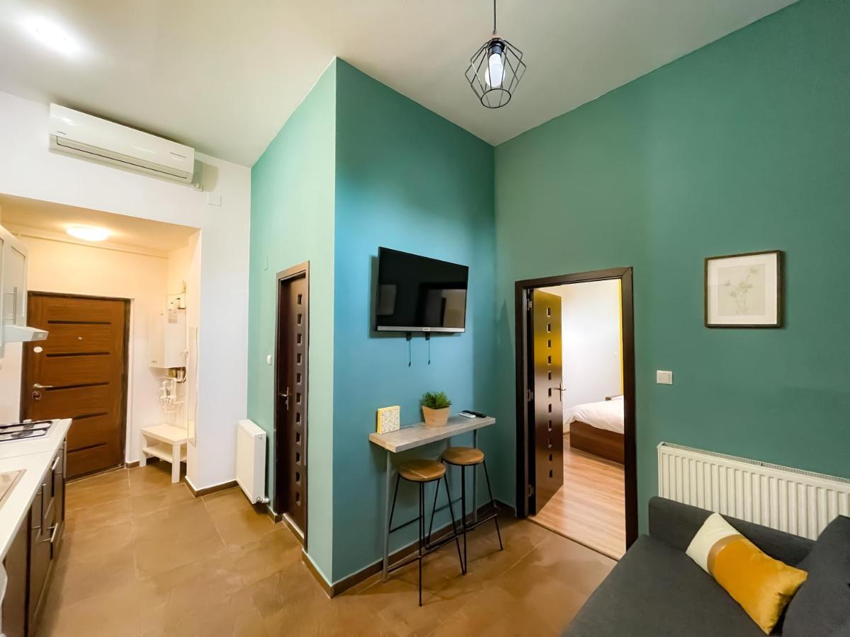 Cool Flat In The Heart Of Bucharest'S Fun And History Apartment Ngoại thất bức ảnh