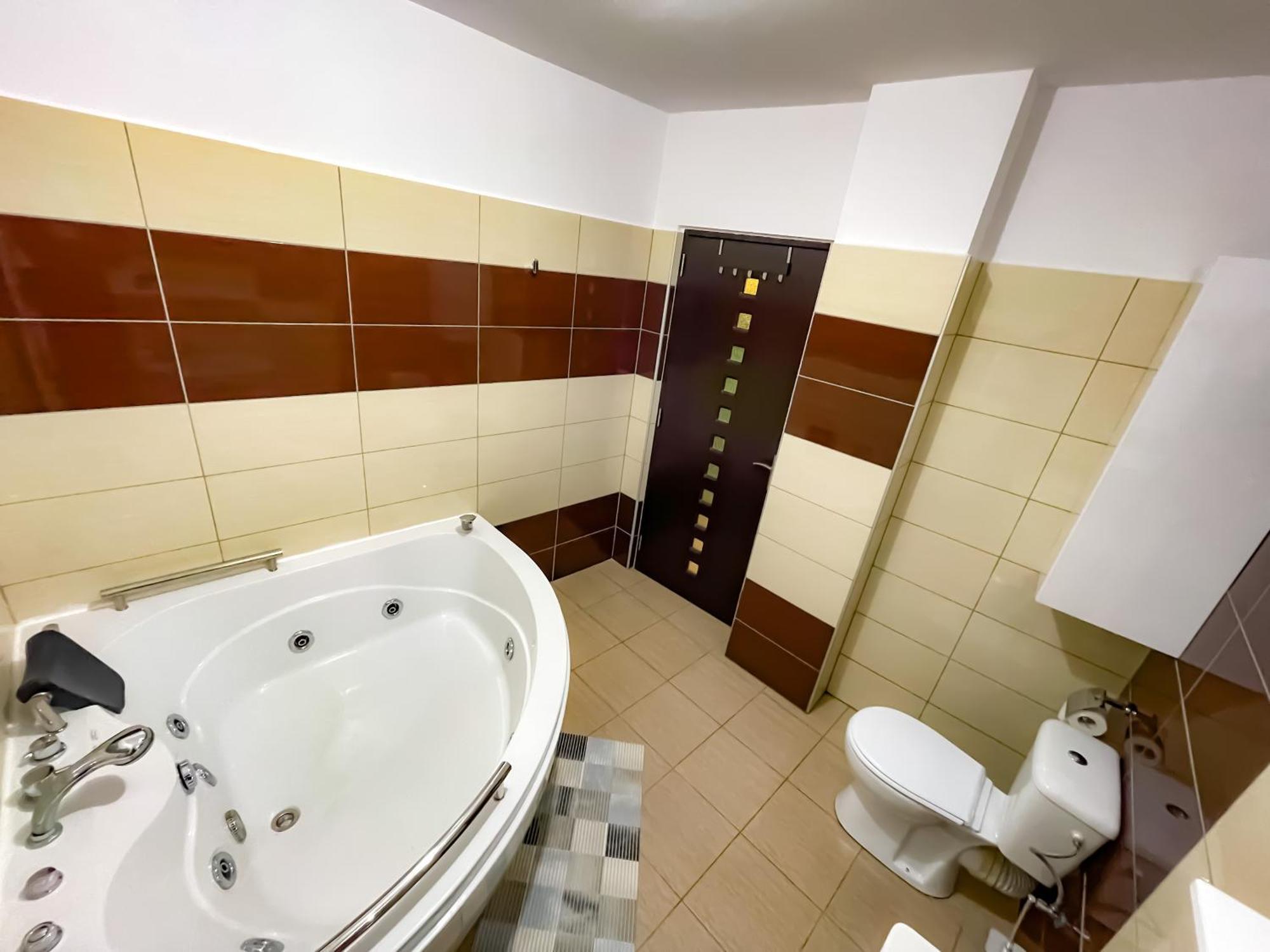 Cool Flat In The Heart Of Bucharest'S Fun And History Apartment Ngoại thất bức ảnh